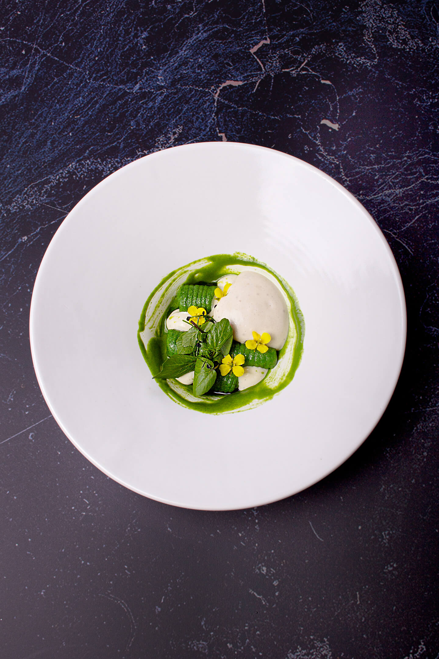Gnocchi van spinazie met gorgonzola en walnoot